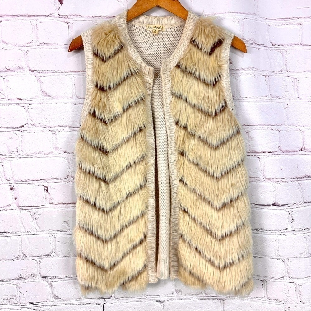 Women’s faux fur Vest size Medium Sweater Cardigan Layer Cream mob wife light